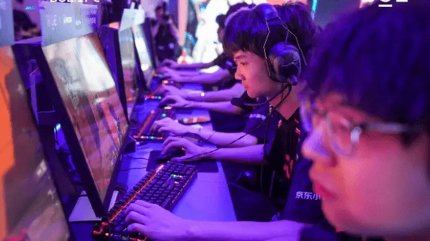 Humanoid瑞兹曲境折跃灵性偷家，欧洲法王率MAD战队上演惊天翻盘